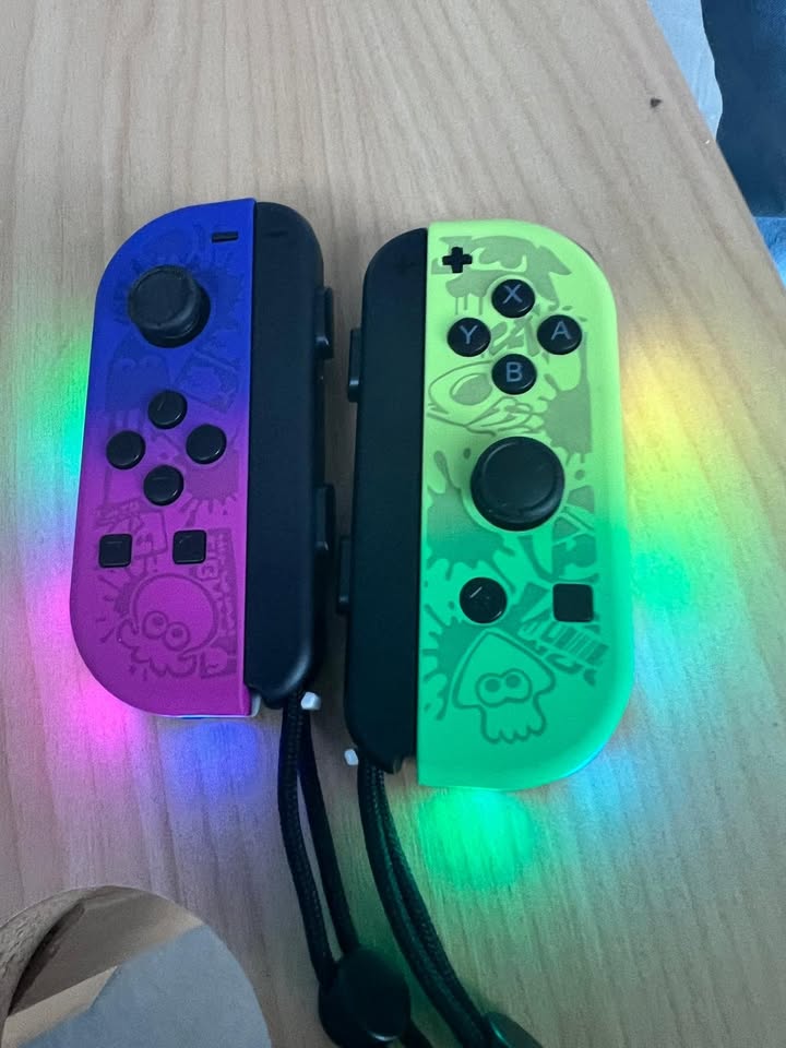 Wireless LED Controller for Nintendo Switch (Purple-Green) - Univercell